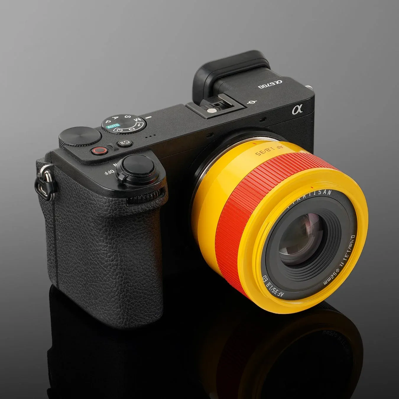 銘匠光学 TTArtisan AF 35mm f/1.8 II オレンジ レビュー | 世界1000本